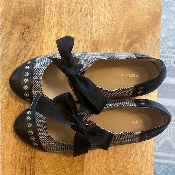 Anthropologie All Black Tweed Bow Heels - Picture 2 of 5